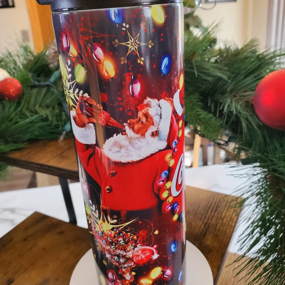 Santa Coca Cola Christmas 20oz Tumbler with duo lids 🎉sale